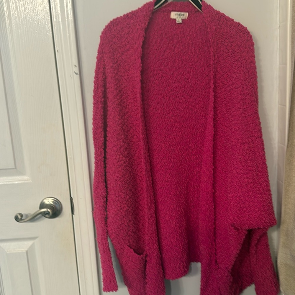 Hot pink batwing cardigan. Umgee Sz Large